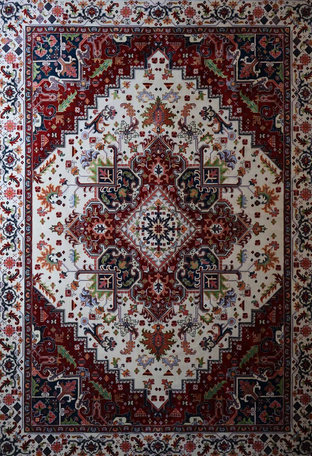 Persischer Tabriz Maschinenteppich, creme-rot, Medaillon