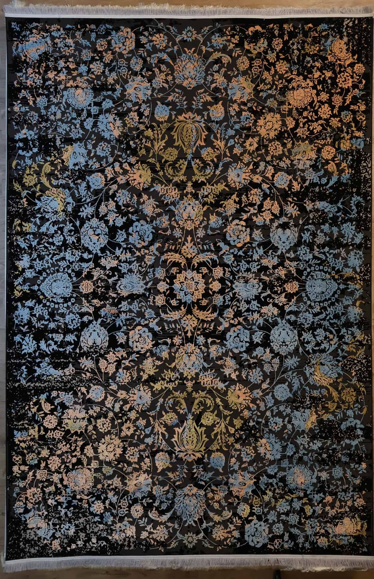 Persische Hosseinabad Maschinenteppich, schwarz, florales Muster