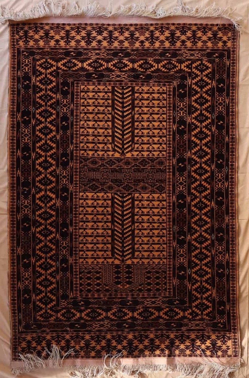 alte persische Bluch Teppich, dunkelrot, geometrisches Muster