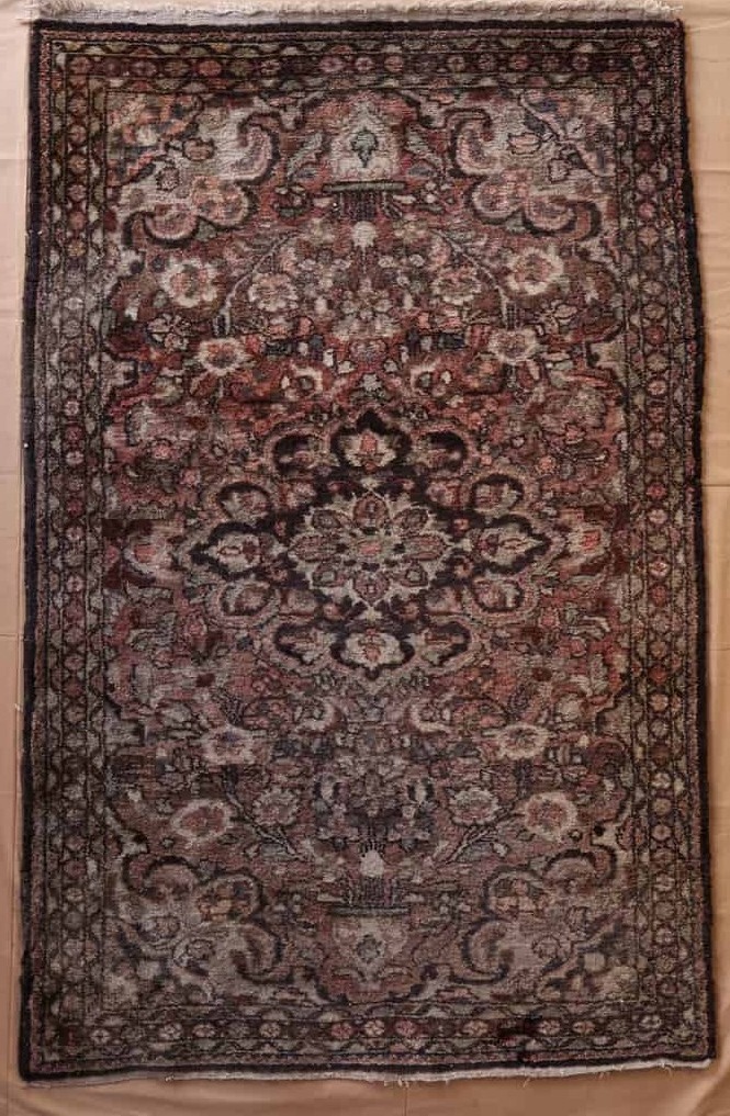 alte persischer Sarug, Braun-Rosé, florales Medaillon