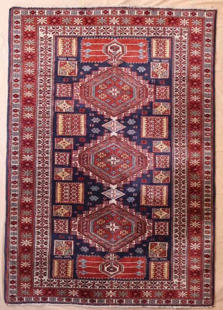 persischer handgeknüpft teppich, rot blau, geometrisches Muster