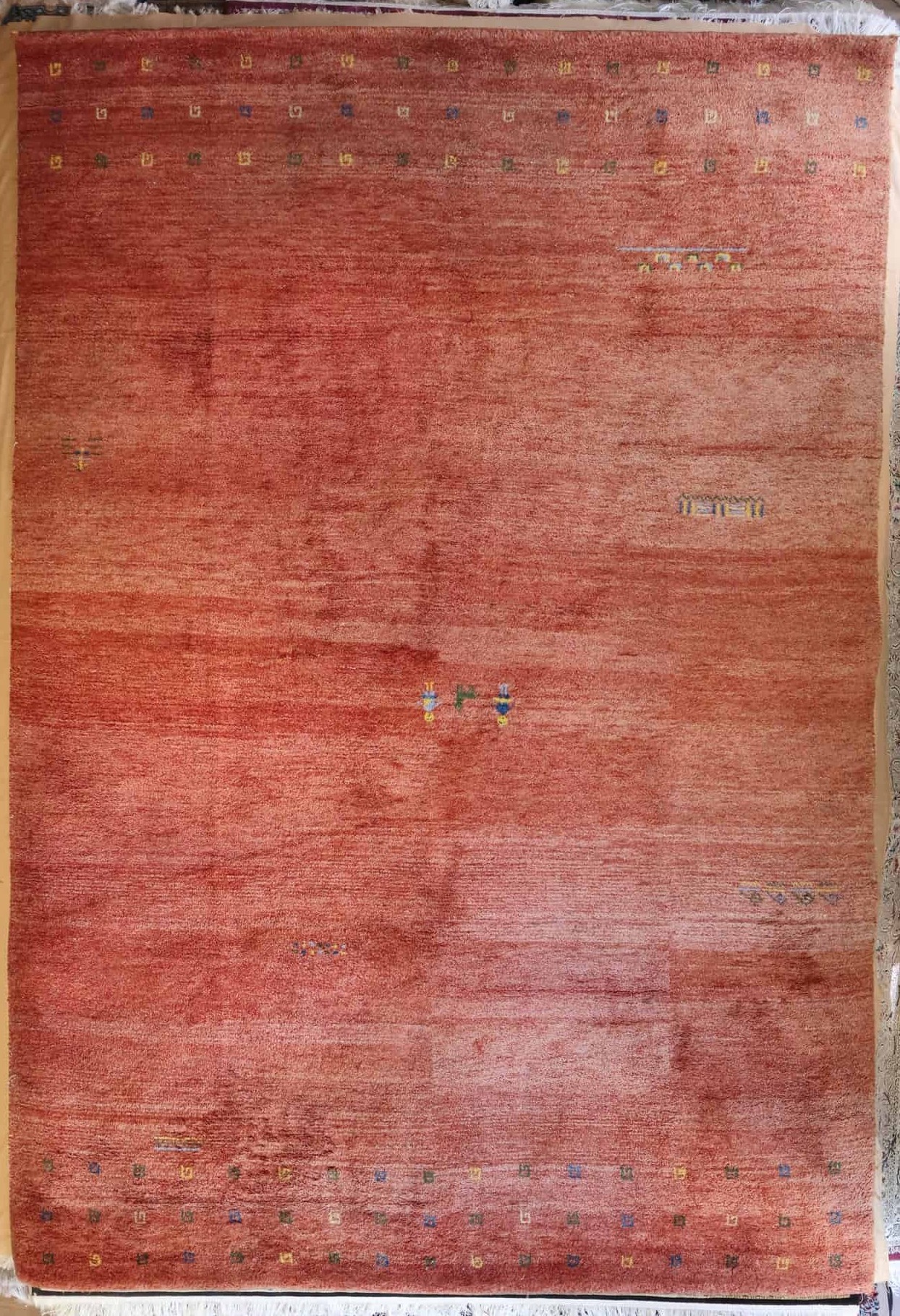 Persischer Gabbe handgeknüpft Teppich, rot meliert, Minimal-Dekor