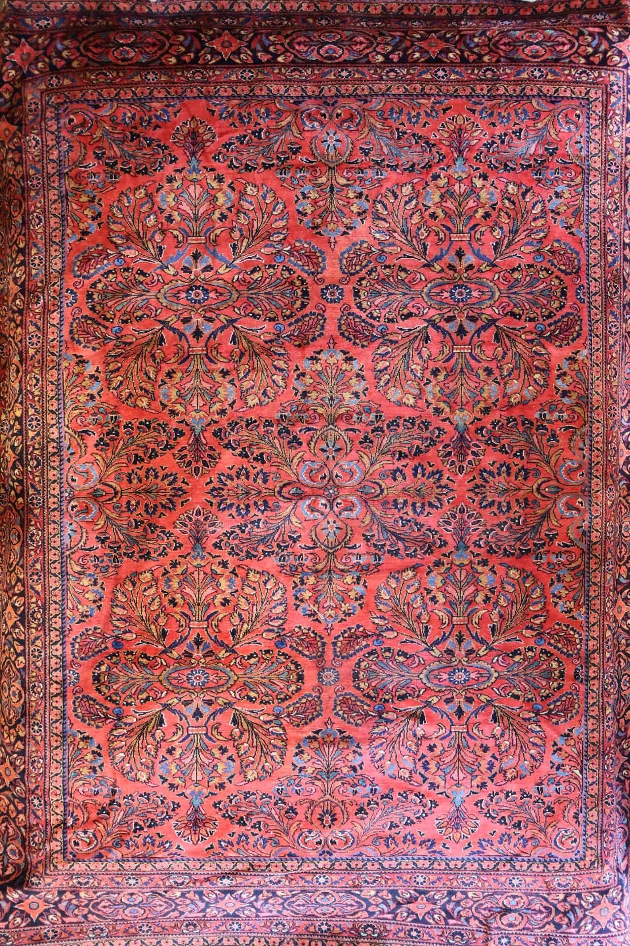 alte persischer Sarug handgeknüpftteppich, rosa-rot, florales Muster