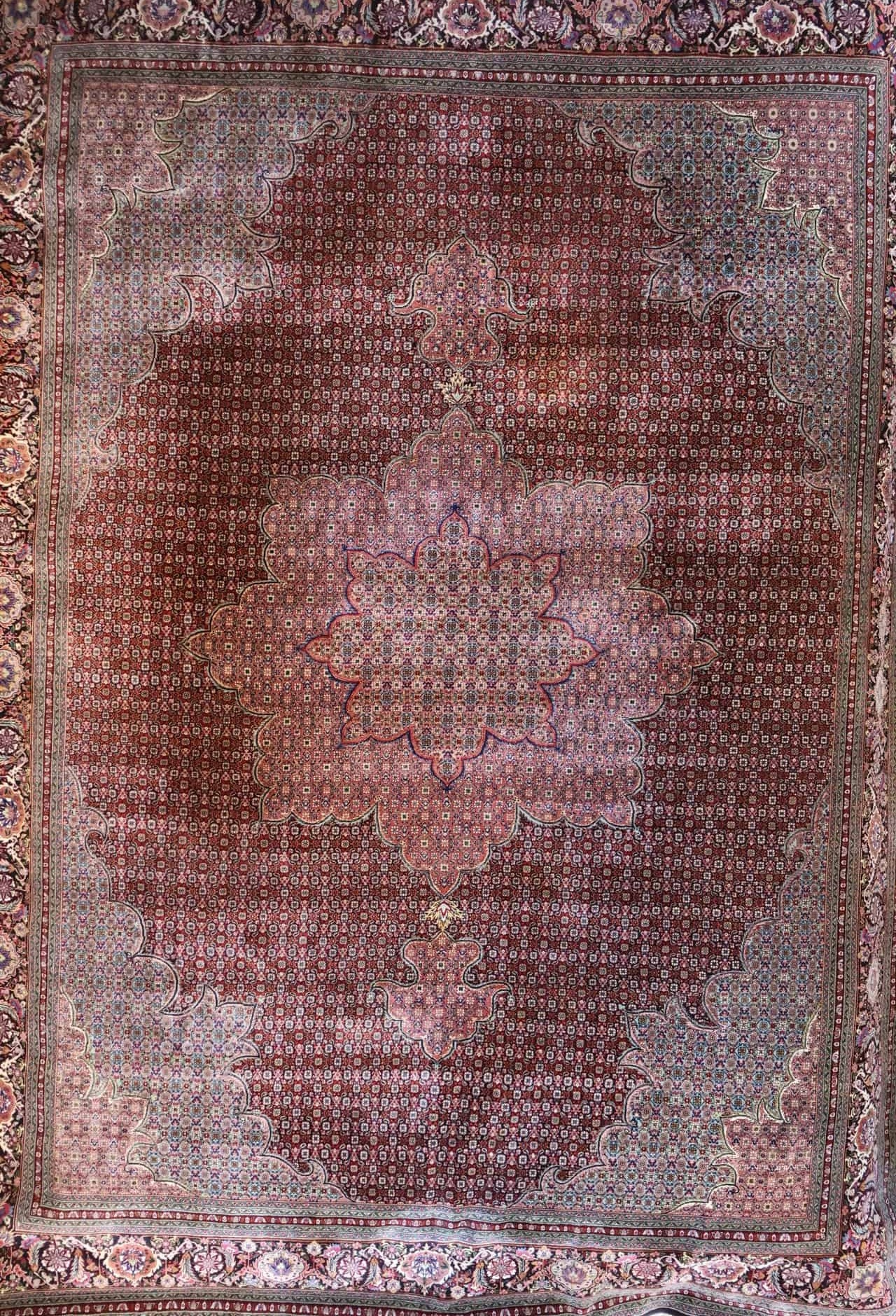 persischer Äbriz handgeknüpftteppich, rot, Medaillonmuster